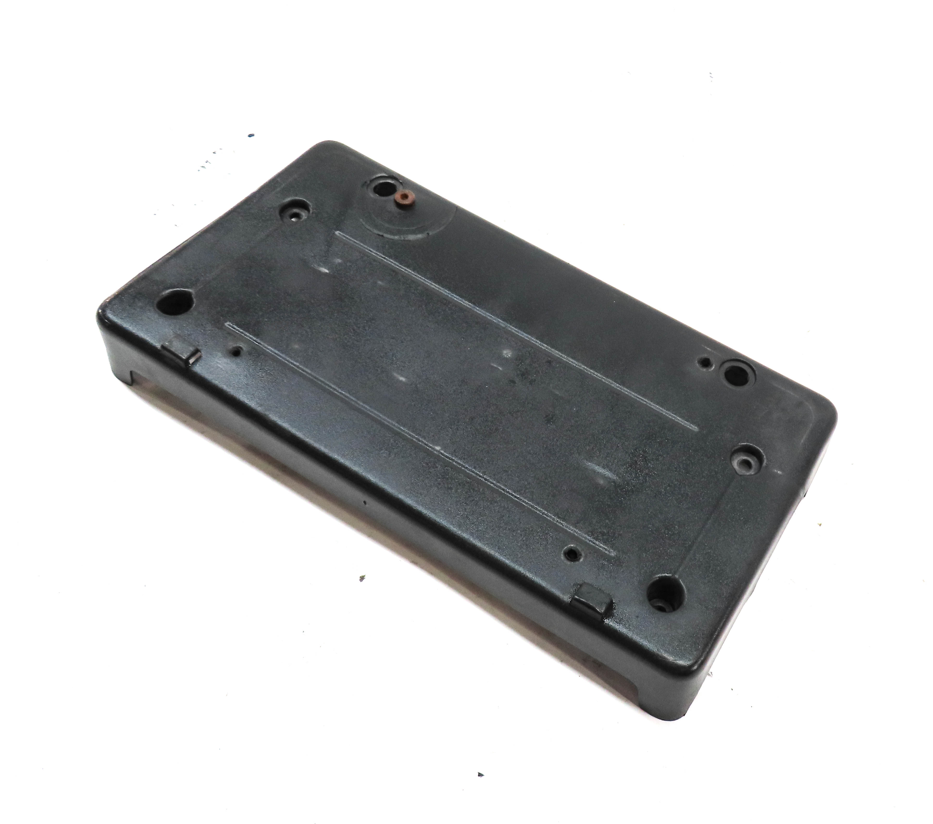 2008 RANGE ROVER SPORT (L320) FRONT LICENSE PLATE BASE MOUNT RETAINER BRACKET — exact item pictured